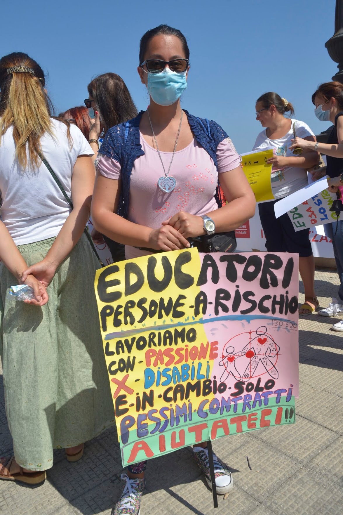 Sosteniamo lo sciopero nazionale delle operatrici e degli operatori&nbsp;sociali